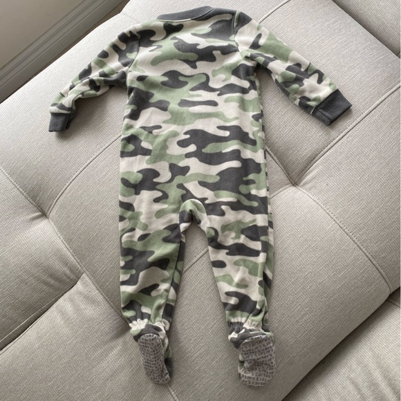 Carter’s Baby Camo Dinosaur Footie - Picture 5 of 6
